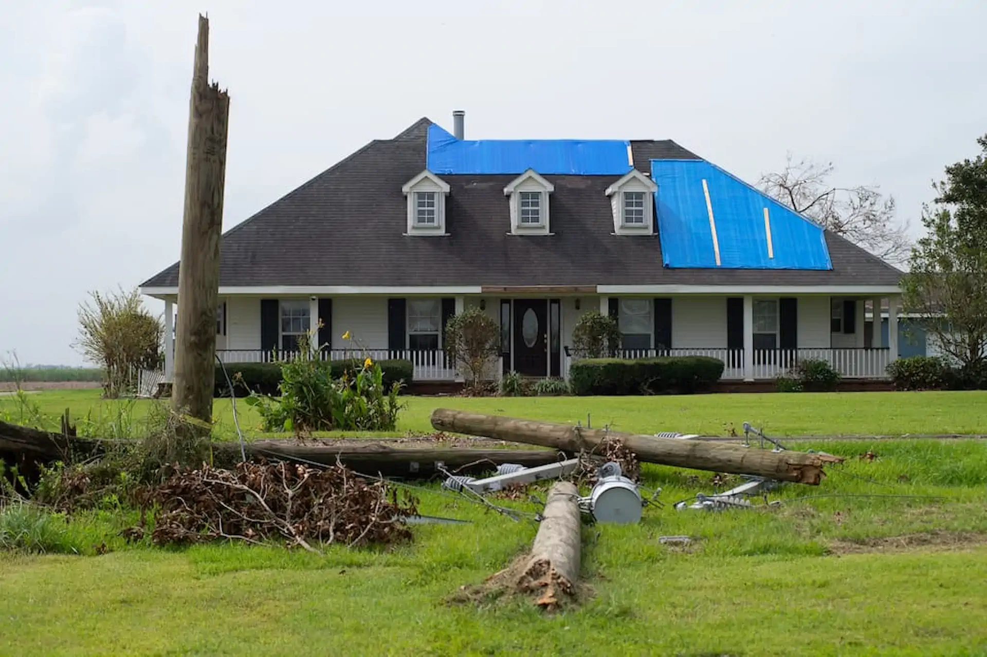 memphis emergency roofing services repair tarping river city pros